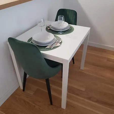 Alta Apartment Split