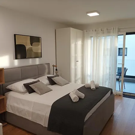 Apartament Alta *